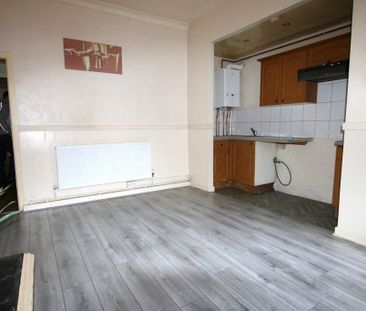2 bedroom ground floor flat to rent - Photo 6