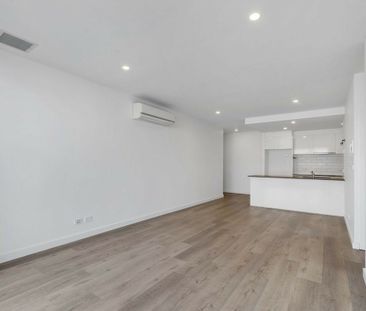 Contemporary Living in the Heart of Franklin - Photo 5