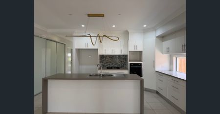 MODERN 4 BEDROOM, 2 BATHROOM HOME IN IDALIA + POOL + SEPARATE LIVING ROOM + RIVERSIDE! - Photo 5