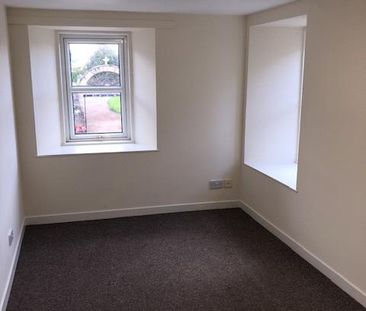 3 bedroom maisonette to rent - Photo 3