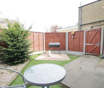 1 bedroom semi-detached house to rent - Photo 5