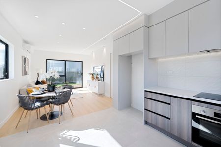 Stylish 3-Bedroom Home with Study - Photo 3