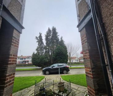 2 bedroom flat to rent - Photo 6