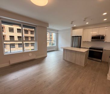 Brand New And Well-Kept Condo - Photo 4