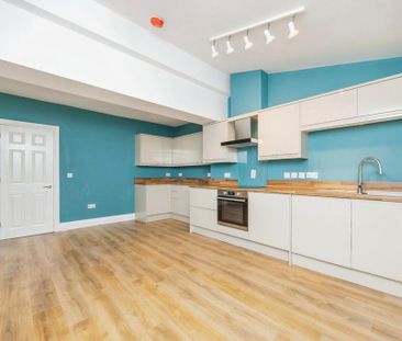 3 bedroom terraced house to rent - Photo 3