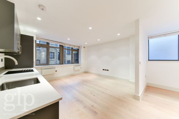 Studio, Lexington Street, Soho W1F - Photo 1