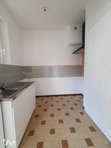 T1bis en RDC à louer au coeur de FALAISE - Photo 4