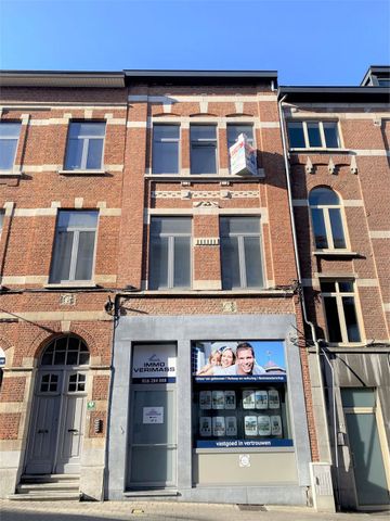 Gemeubeld appartement met zonnig terras en 1 slaapkamer in hartje Leuven - Photo 4