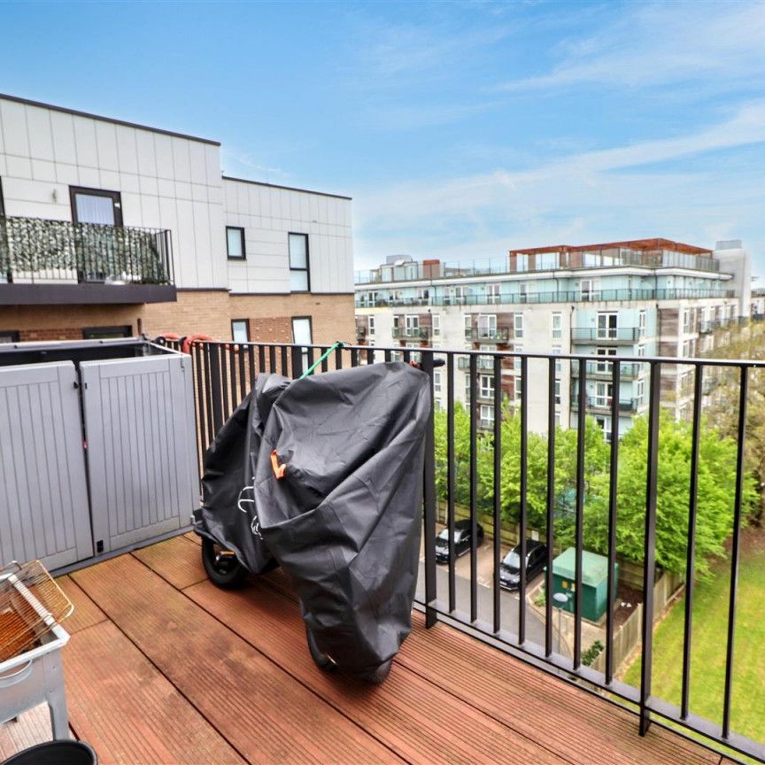 Affinity Place, Elstree Way, Borehamwood - Photo 1