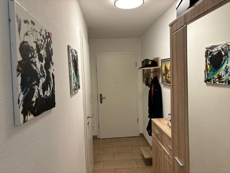 Ein echtes Highlight auf dem Marburger Wohnungsmarkt! Moderne, lichtdurchflutete und wirklich schöne 3 Zimmer-Wohnung mit Dachterrasse, Afföllerstr. 30, Marburg - Foto 4