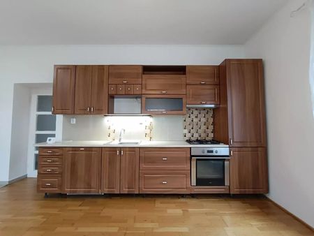 Pronájem bytu 2+kk - Fotografie 3