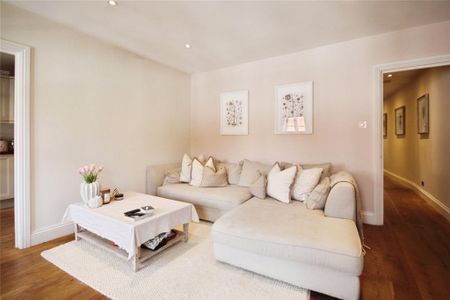 2 bedroom maisonette to rent - Photo 2