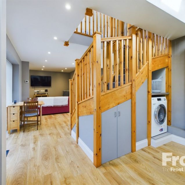 Priory Cottage, 3 Stomp Road, Bucks,SL1 - Photo 1