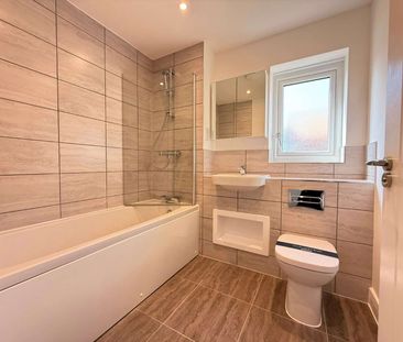 A newly built two bedroom house in Springstead Village - Photo 6