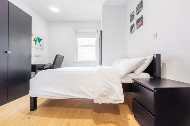 Studio to rent - Photo 1