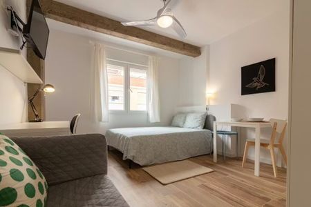 Carrer Pintor Stolz, Valencia, Valencian Community 46018 - Photo 2