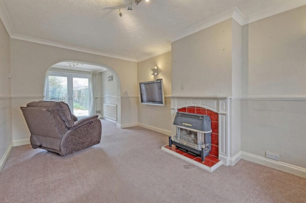 4 bedroom house to rent - Photo 1