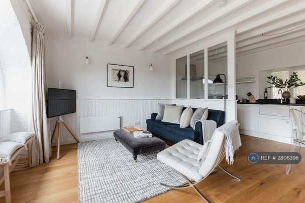 2 bedroom terraced house to rent - Photo 1