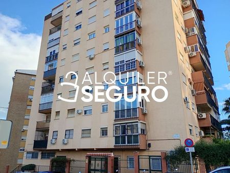 Alquiler de piso en Avenida Manuel Gorria - Photo 2