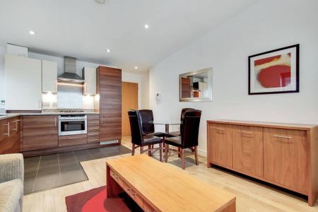 1 bedroom flat to rent - Photo 2