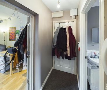 Apt 4 Belgravia House, 2a Belgravia Avenue, Belfast, BT9 7BJ - Photo 2