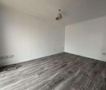 Pastrure Close, Swindon, SN2 - Photo 1