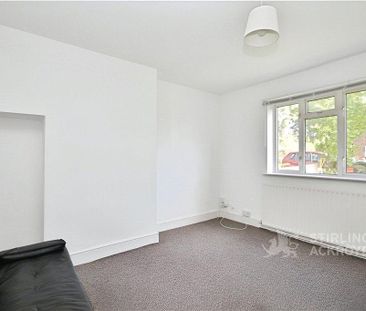 4 bedroom semi-detached house to rent - Photo 1