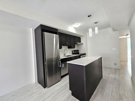 For Lease - 142 William Duncan Road Unit# 14, Toronto, Ontario - Photo 5