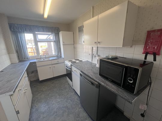 Cromwell Lane, Birmingham - Photo 1