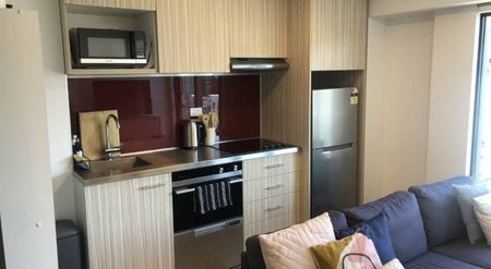 Brand New Modern 1 Bedroom Apartment - Photo 5