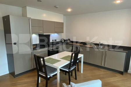 Private development with stunning views of the city - Photo 4