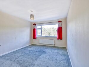 2 BEDROOM Bungalow - Detached - Photo 3