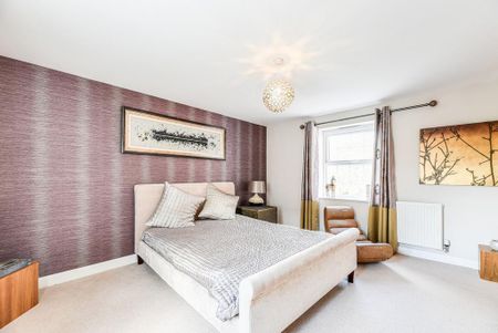 5 bedroom detached house to rent - Photo 3
