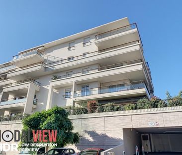 A LOUER : F2 avec 40 M² de terrasse - Photo 2