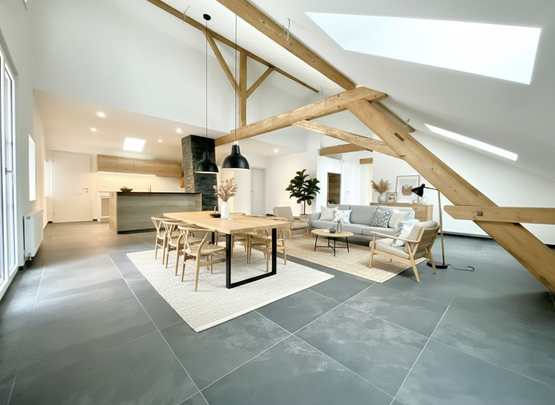 Superbe appartement rénové de 4.5 pièces – plein centre de Tramelan - Foto 1