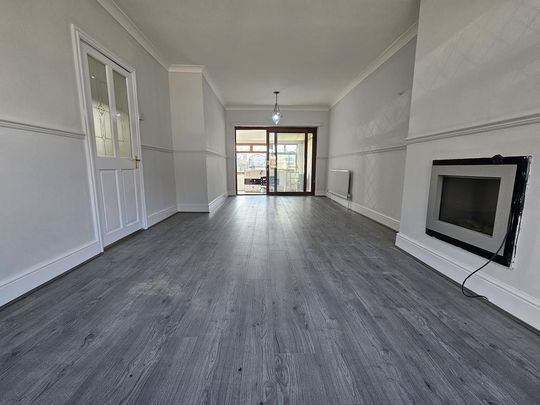 3 bedroom house to rent - Photo 1