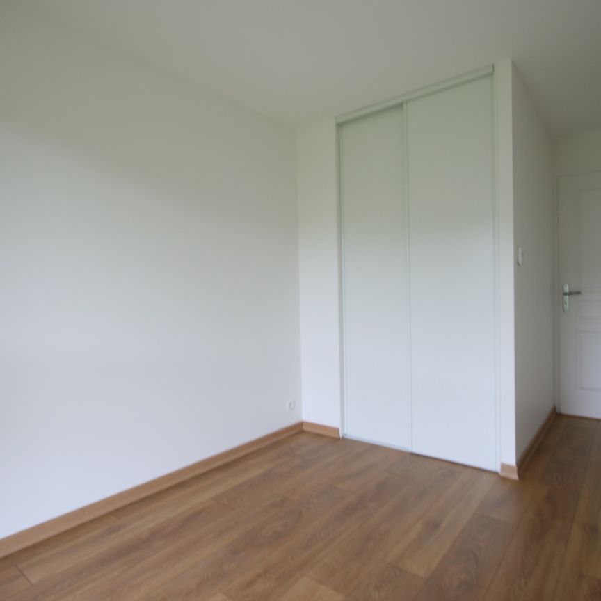 Location Appartement 4 pièces 76m² PRINGY 74370 - Photo 1