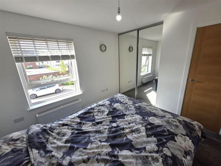 2 bedroom semi-detached house to rent - Photo 5