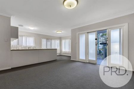 “FRESHLY PAINTED - NEW CARPETS - SUPER NEAT - LOWSET 3 BEDROOM HOUSE” - Photo 4