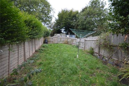 2 bedroom terraced house to rent - Photo 2