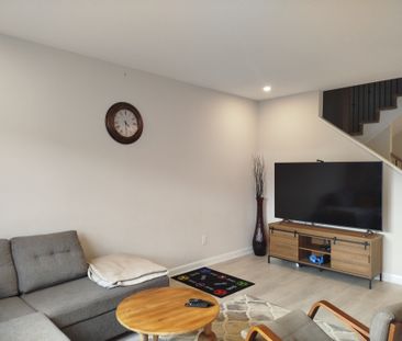 For Lease - 512 BRANCH Street, Barrhaven, Ontario - Photo 4