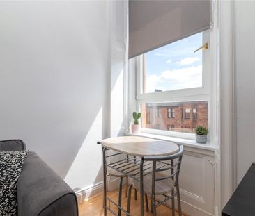 2/2, 30 Garry Street - Photo 5