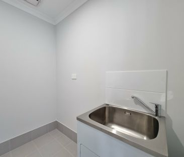 Brand New Family Home – Peaceful Whitby Lifestyle - Photo 1