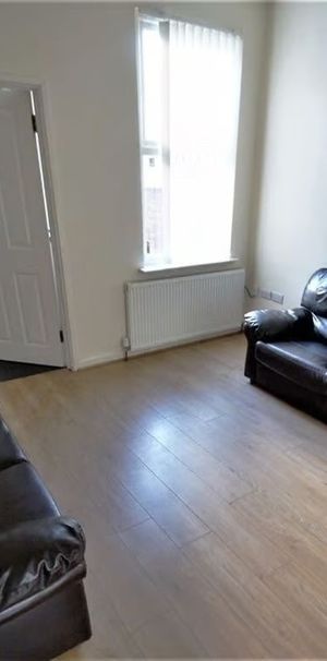 Room in a Shared House, Leeds, LS11 - Photo 1