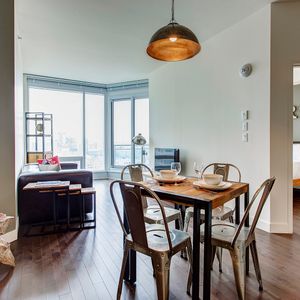 2 Bedrooms - 360 René-Lévesque Blvd W, Montréal - Photo 2