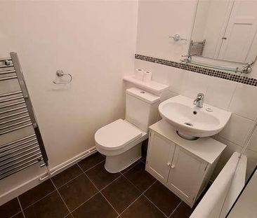 Stonegrove, Edgware, HA8 - Photo 5