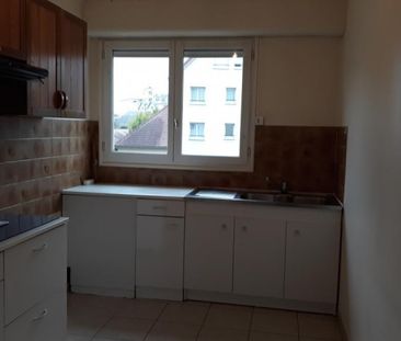 Location Appartement P3 Avec une place de parking Sens - Photo 2