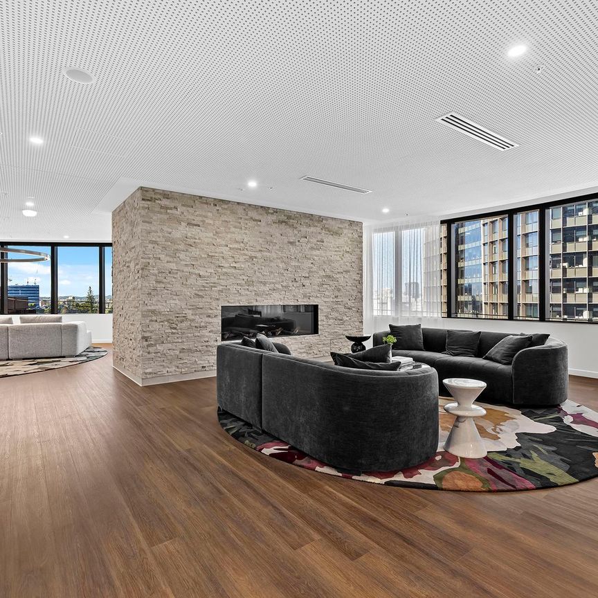 Beautiful Fully Furnished Apartment at Queen's Wharf - Photo 1