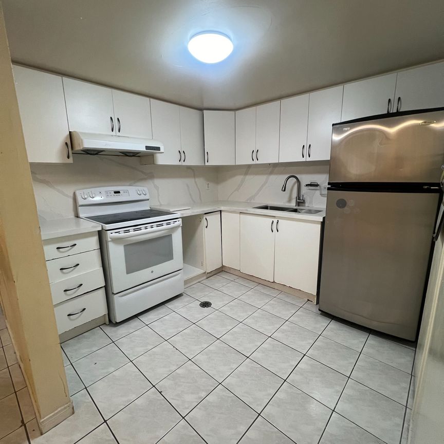 For Lease - 558 Kaiser Drive Unit# Lower, Mississauga, Ontario - Photo 1