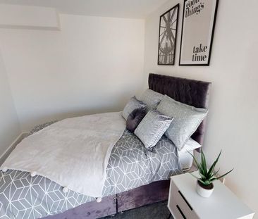2 bedroom flat to rent - Photo 5